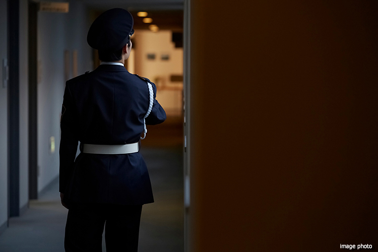 警備員｜ザ・パークハウス東戸塚レジデンス